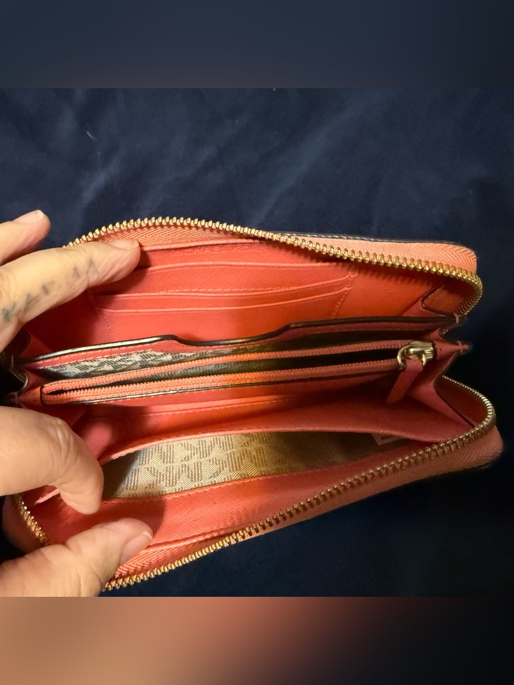 Michael Kors Coral Pink Zip Wallet with Gold Logo - Picture 2 of 7